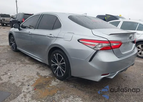2019 Toyota Camry Se z USA, uszkodzony, nr VIN 4T1B11HK5KU209940